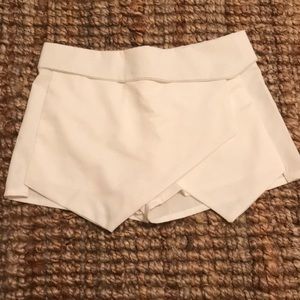Zara white envelope shorts